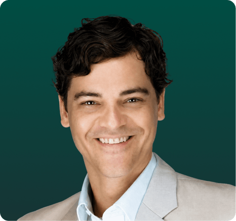 Headshot of Clint Smith